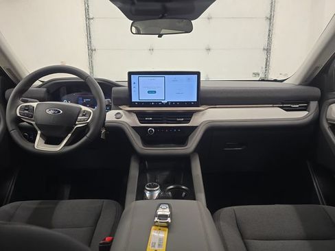 New 2026 Ford Explorer Active RWD image 15