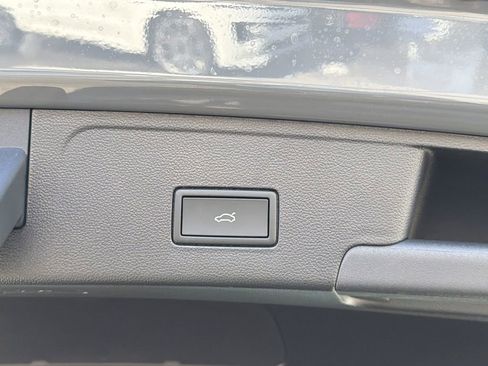 New 2026 Volkswagen Atlas Cross Sport SE image 16