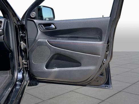 Used 2024 Dodge Durango GT RWD image 23