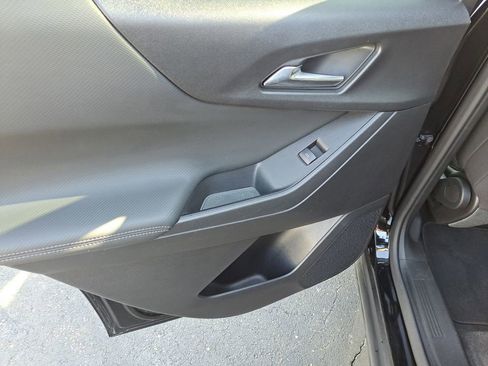 Certified 2025 Chevrolet Equinox LT FWD image 16