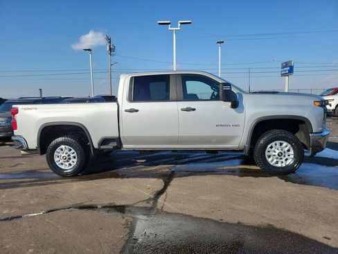 Used 2022 Chevrolet Silverado 2500 W/T w/ Gooseneck/5TH Wheel Package image 3