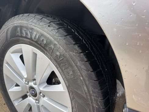 Used 2019 Subaru Outback 2.5i Premium AWD/4WD image 9
