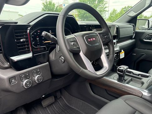New 2026 GMC Sierra 1500 SLT AWD/4WD image 11
