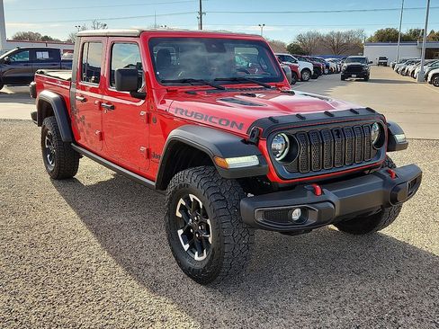 Used 2024 Jeep Gladiator Rubicon w/ Technology Group image 4