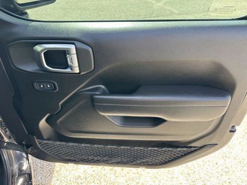 Certified 2022 Jeep Gladiator Sport image 45