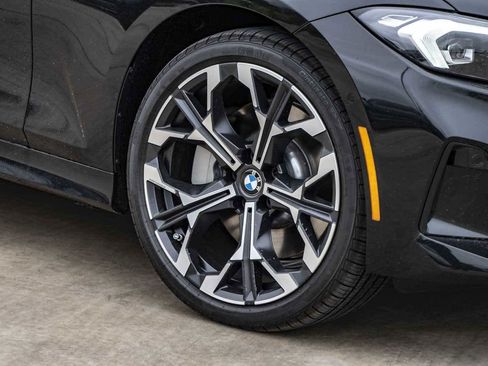 Certified 2025 BMW 330i Sedan w/ Premium Package RWD image 6