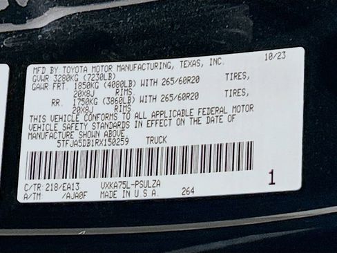 Used 2024 Toyota Tundra Limited AWD/4WD image 29