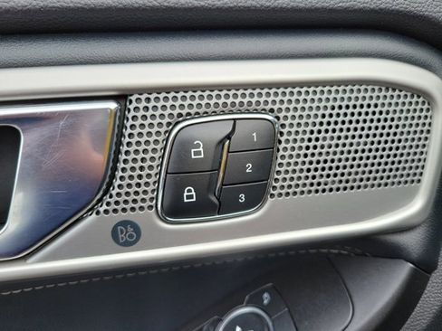 Used 2020 Ford Explorer Limited w/ Hybrid Equipment Group 310A image 22