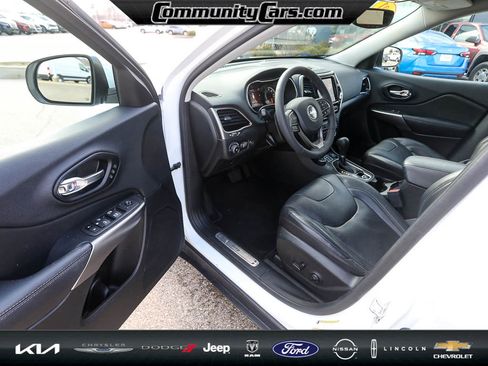 Used 2021 Jeep Cherokee Limited w/ Elite Package image 11