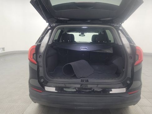 Used 2020 GMC Terrain SLE FWD image 29