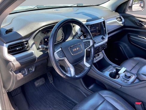 Used 2020 GMC Acadia SLT FWD image 16
