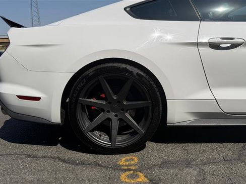 Used 2018 Ford Mustang GT Premium image 7