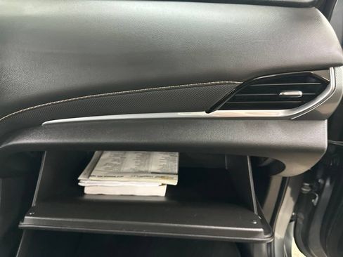 Used 2019 Chevrolet Traverse Premier AWD/4WD image 23