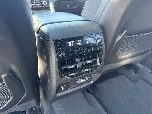 Used 2022 Jeep Grand Cherokee L Overland image 16