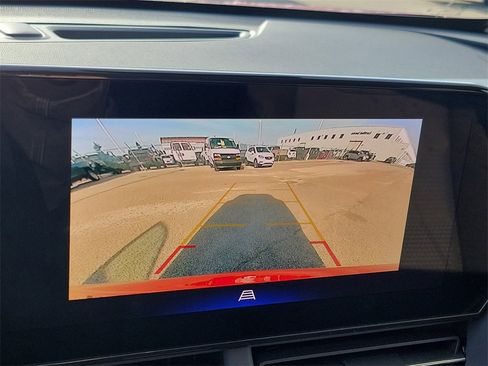 Used 2024 Chevrolet Trax LT w/ Driver Confidence Package image 25