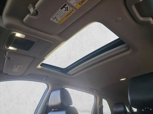 Used 2025 Honda CR-V EX-L image 22