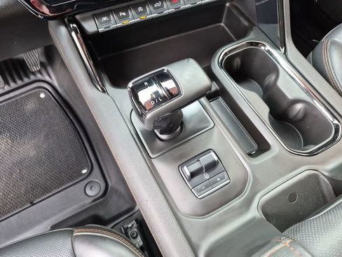 Used 2024 GMC Sierra 1500 AT4 w/ Technology Package AWD/4WD image 31