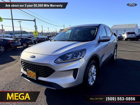 Used 2020 Ford Escape SE image 5