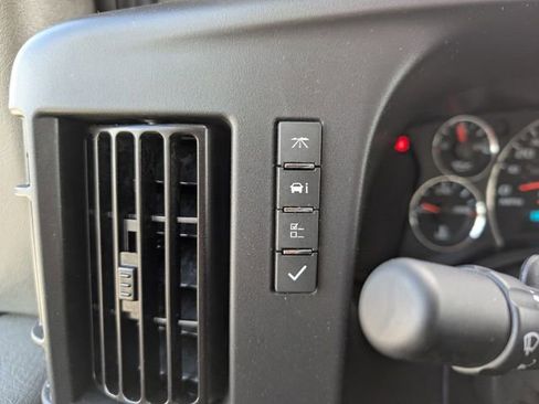 New 2024 Chevrolet Express 3500 w/ Power Convenience Package image 15