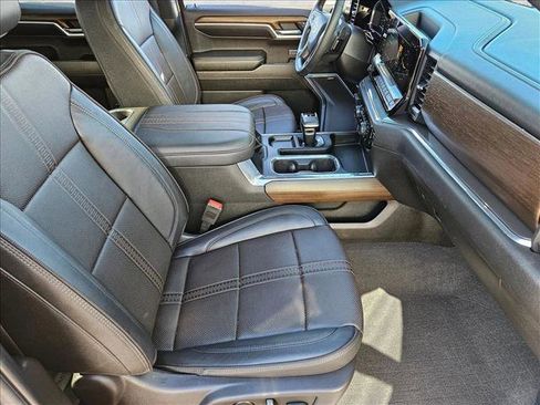 Certified 2024 Chevrolet Silverado 1500 High Country w/ High Country Premium Package image 19