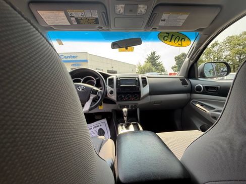 Used 2015 Toyota Tacoma 4x4 Double Cab w/ TRD Off-Road Package image 28