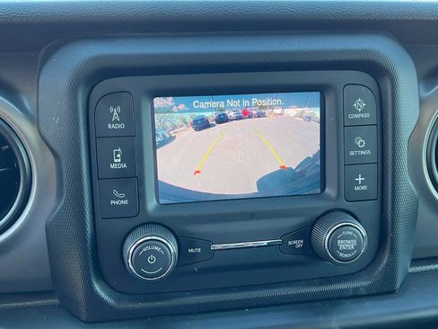 Used 2021 Jeep Wrangler Unlimited Sport AWD/4WD image 16