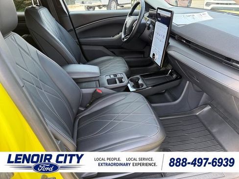 Used 2025 Ford Mustang Mach-E Select w/ Comfort Package Lite AWD/4WD image 13