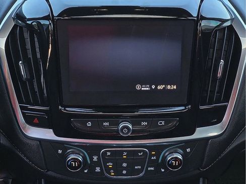 Used 2023 Chevrolet Traverse Premier w/ Redline Edition FWD image 13