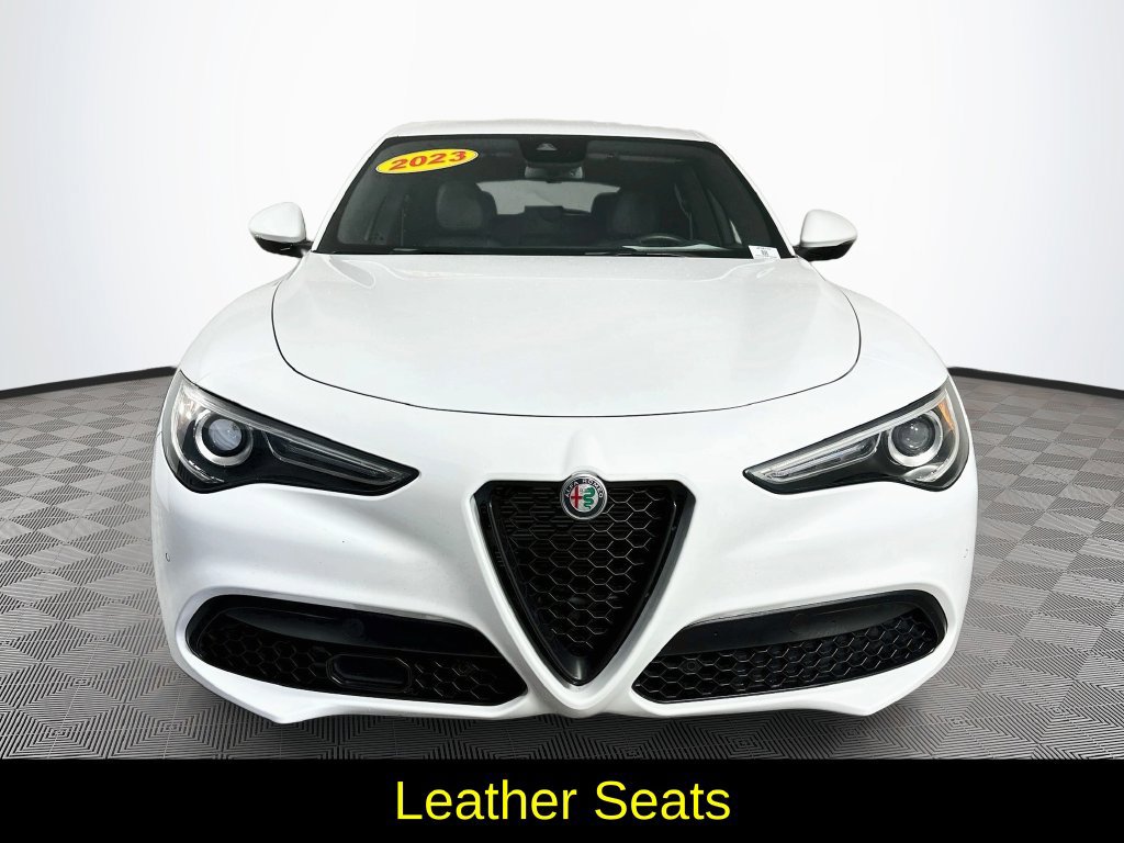 Used 2023 Alfa Romeo Stelvio Sprint AWD/4WD image 4