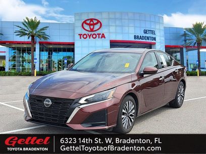 Used 2023 Nissan Altima 2.5 SV