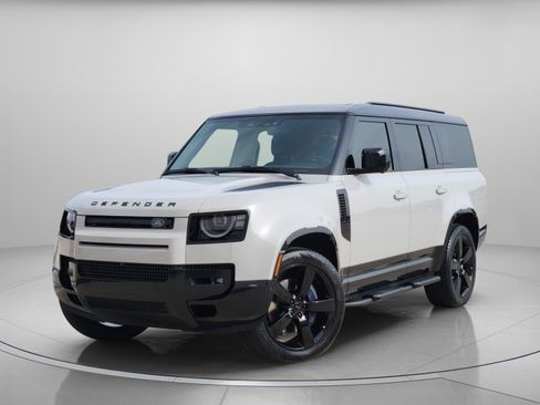 New 2026 Land Rover Defender 130 X-Dynamic SE AWD/4WD image 1