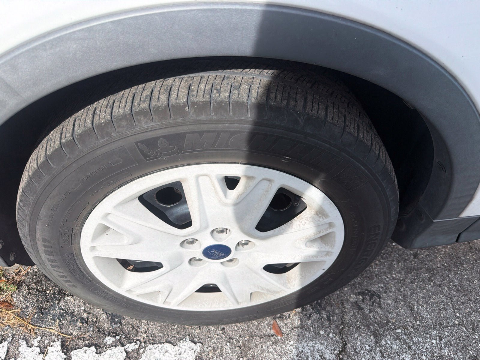 Used 2016 Ford Escape S FWD image 4