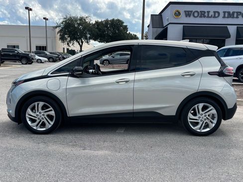 Used 2022 Chevrolet Bolt LT w/ Driver Confidence Package image 8
