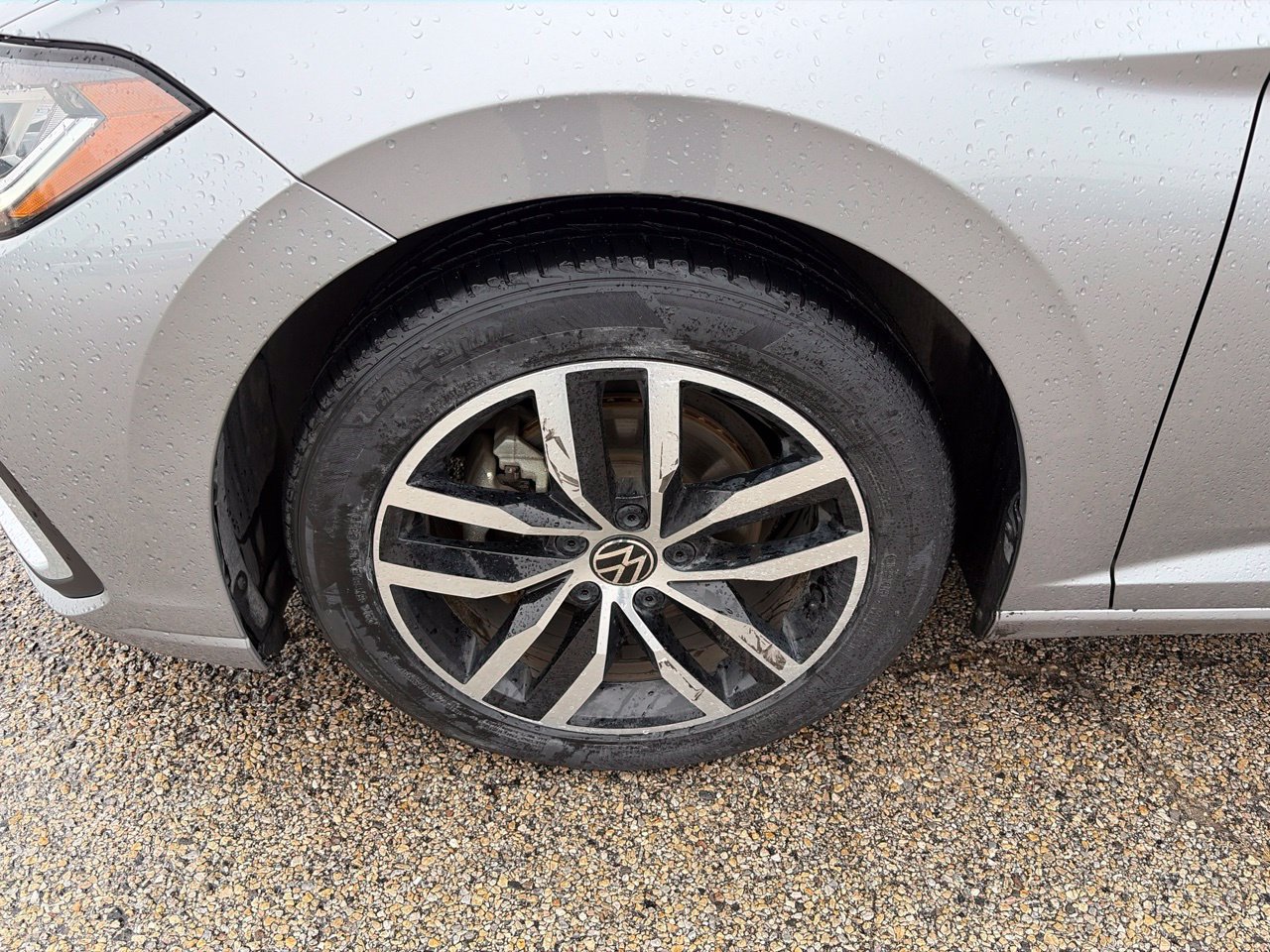 Used 2025 Volkswagen Jetta SE FWD image 11