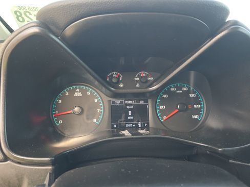 Used 2022 Chevrolet Colorado LT w/ Fleet Safety Package image 15