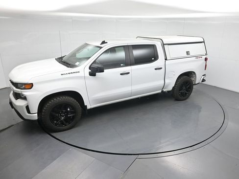 Used 2022 Chevrolet Silverado 1500 Custom w/ LPO, Blackout Package AWD/4WD image 38