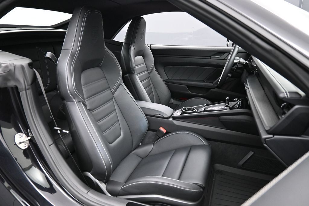 Certified 2026 Porsche 911 Carrera 4 GTS AWD/4WD image 26