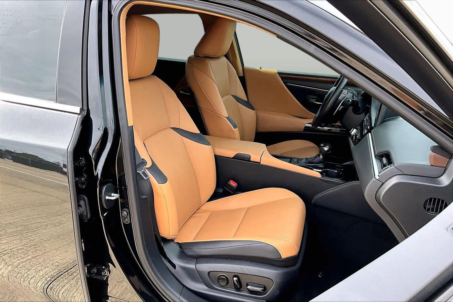Certified 2023 Lexus ES 350 w/ Premium Package FWD image 9
