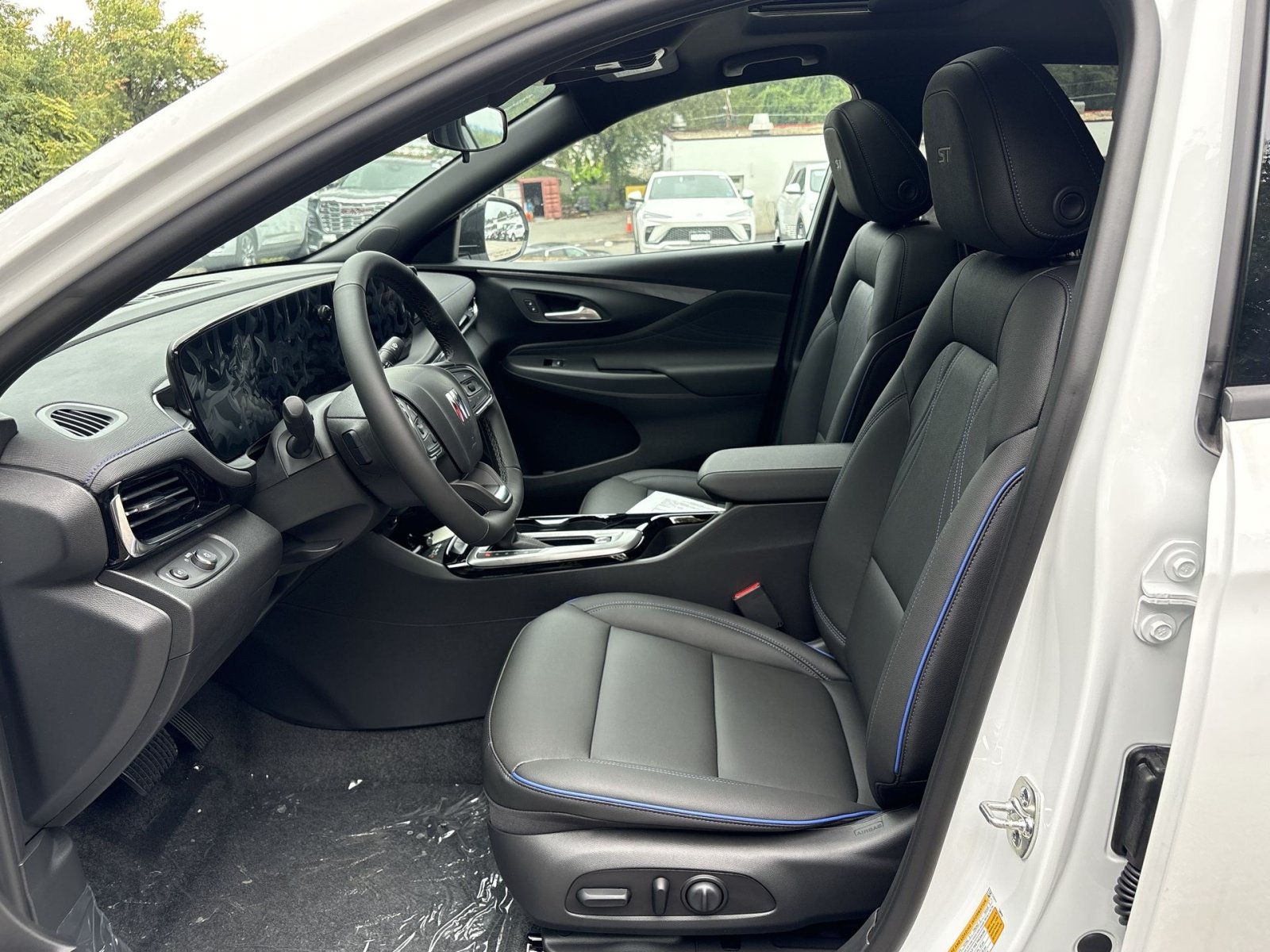 New 2026 Buick Envista Sport Touring w/ Convenience I Package FWD image 13