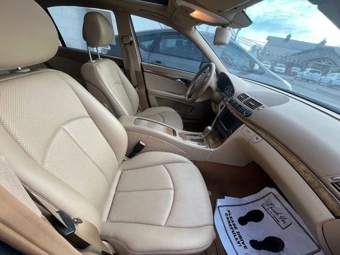 Used 2007 Mercedes-Benz E 350 4MATIC Sedan image 19