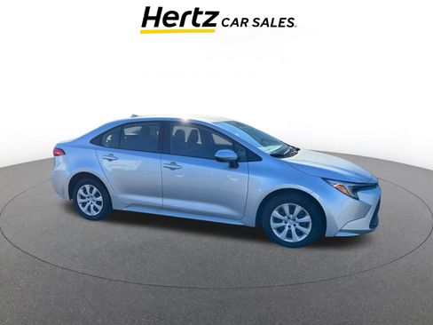 Used 2025 Toyota Corolla LE image 1