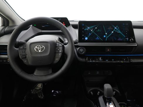 Used 2025 Toyota Prius AWD image 15