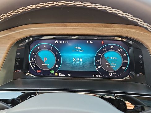 Used 2024 Volkswagen Atlas SE w/ Panoramic Sunroof Package image 20