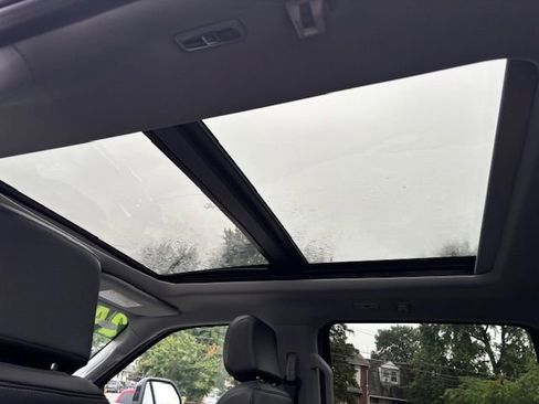 Used 2024 Ford F350 Lariat w/ Camper Package image 23