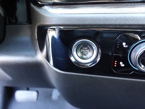 Used 2024 Chevrolet Silverado 1500 LT image 47