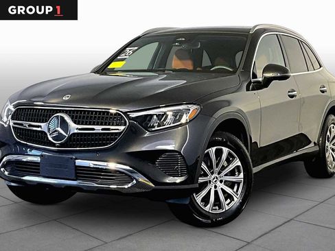 Used 2026 Mercedes-Benz GLC 300 4MATIC image 1