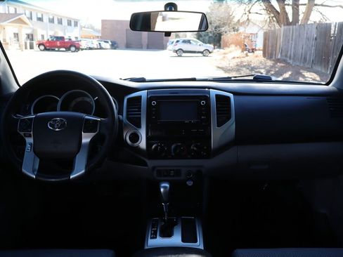 Used 2014 Toyota Tacoma 4x4 Double Cab image 17