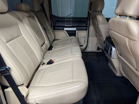 Used 2020 Ford F250 Lariat image 14