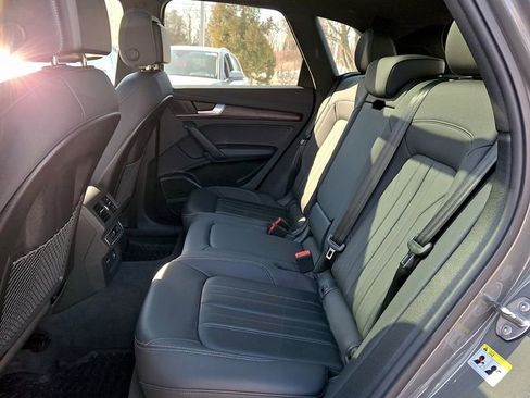 Used 2023 Audi Q5 2.0T Premium Plus w/ Premium Plus Package image 10