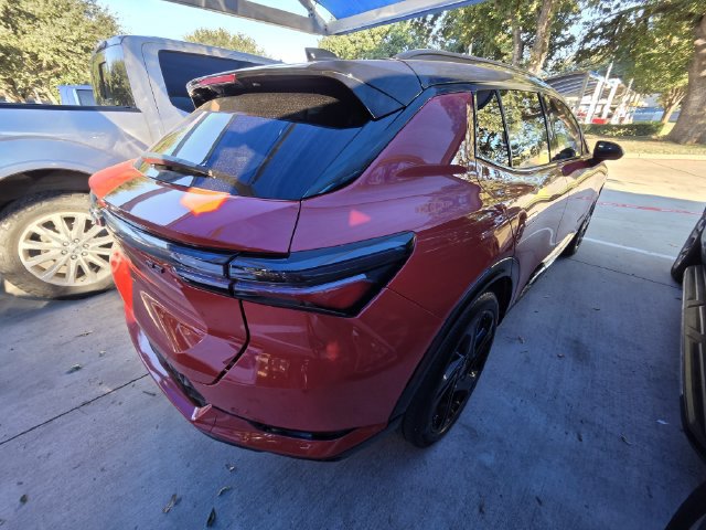 Used 2025 Chevrolet Equinox EV RS FWD image 6